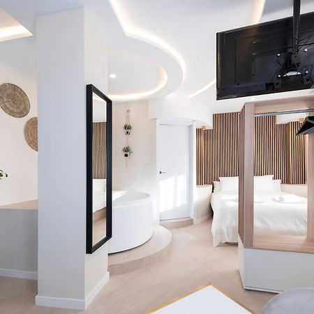 Malaga Boutique V.V Luxury Jacuzzyアパートメント エクステリア 写真