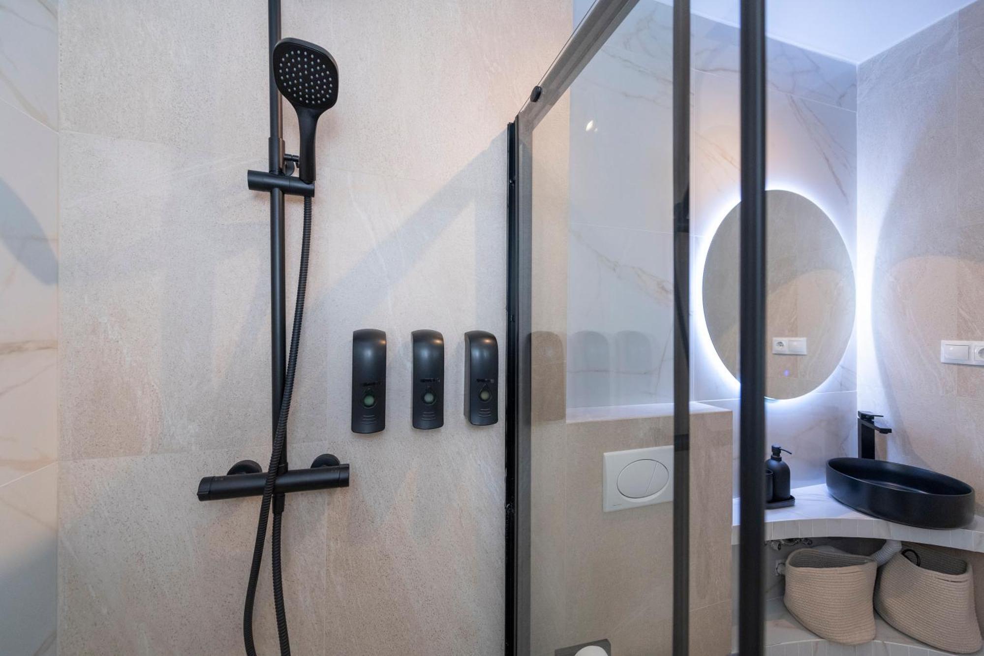 Malaga Boutique V.V Luxury Jacuzzyアパートメント エクステリア 写真